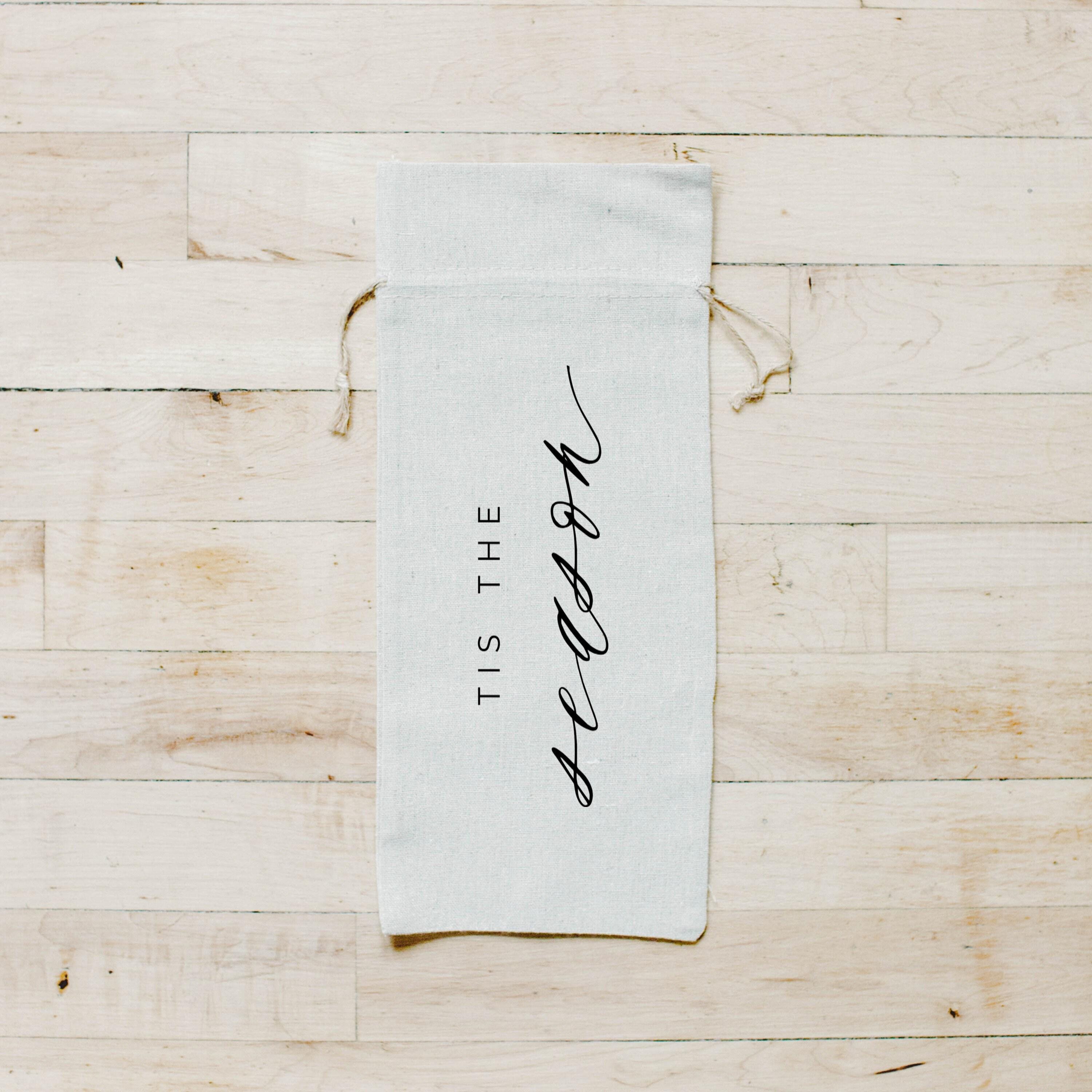 Christmas Wine Bag - Tis the Season, hostess gift, wedding gift, Handmade in USA, Winter Decor, Gift, Present for Her, Seasonal Home Decor