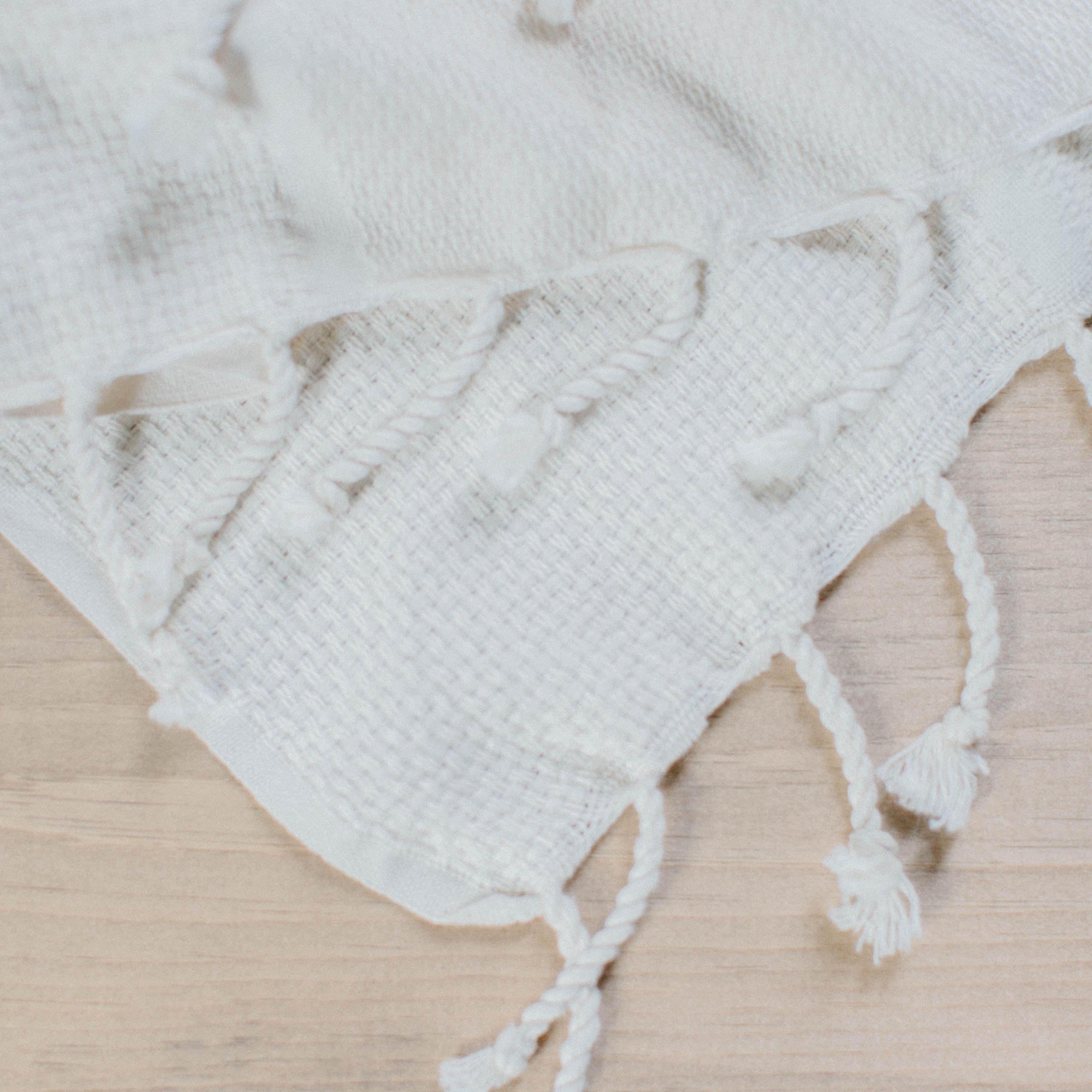 Throw Blanket - Grateful Hearts Gather Here, housewarming gift, decorative blanket, cozy, fall decor, autumn designs, soft and comfy