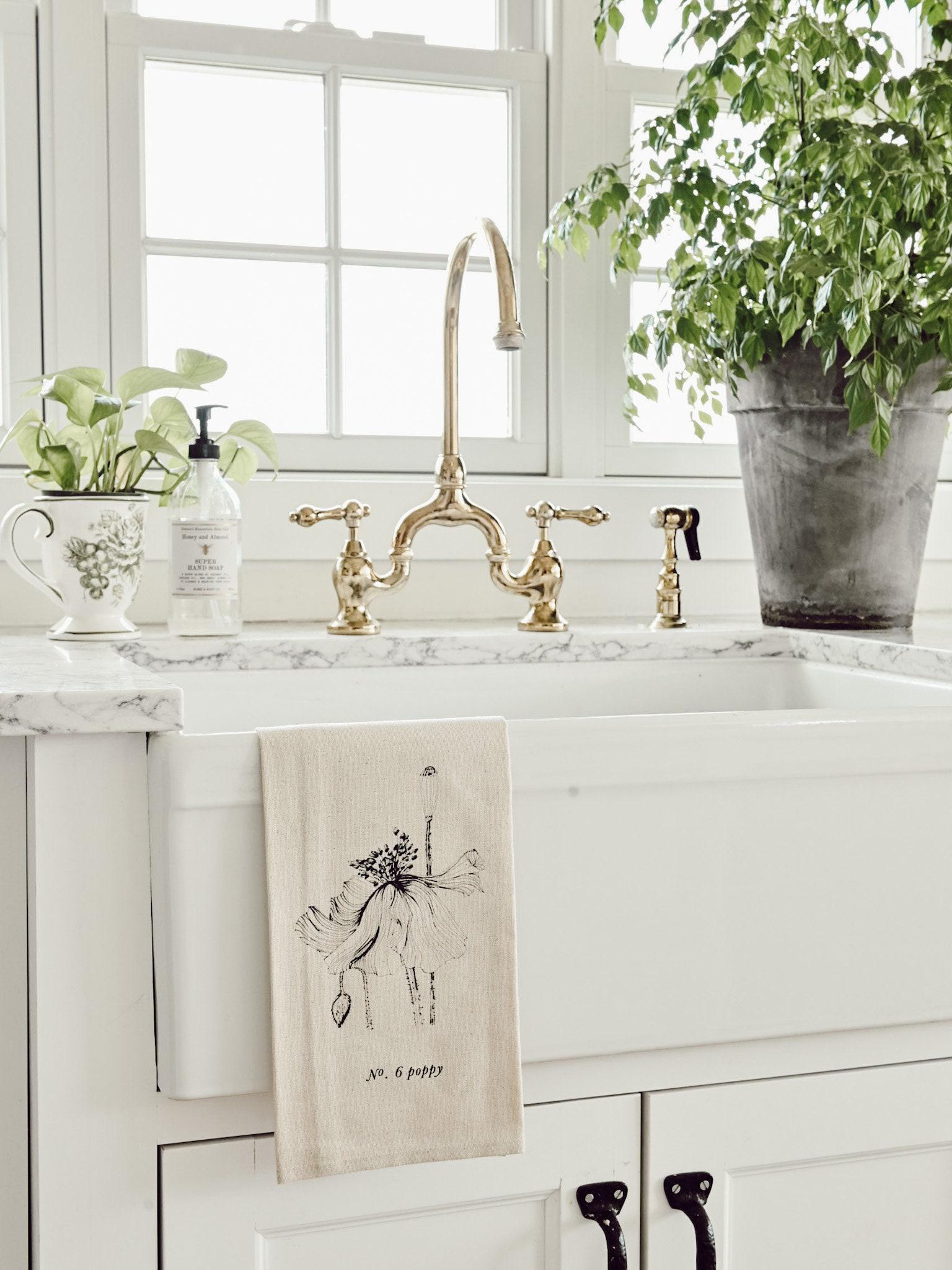 LMB x PCB - Botanical Flowers Kitchen Towel - Made in the USA, housewarming gift, kitchen decor, present, Liz Marie Blog, floral