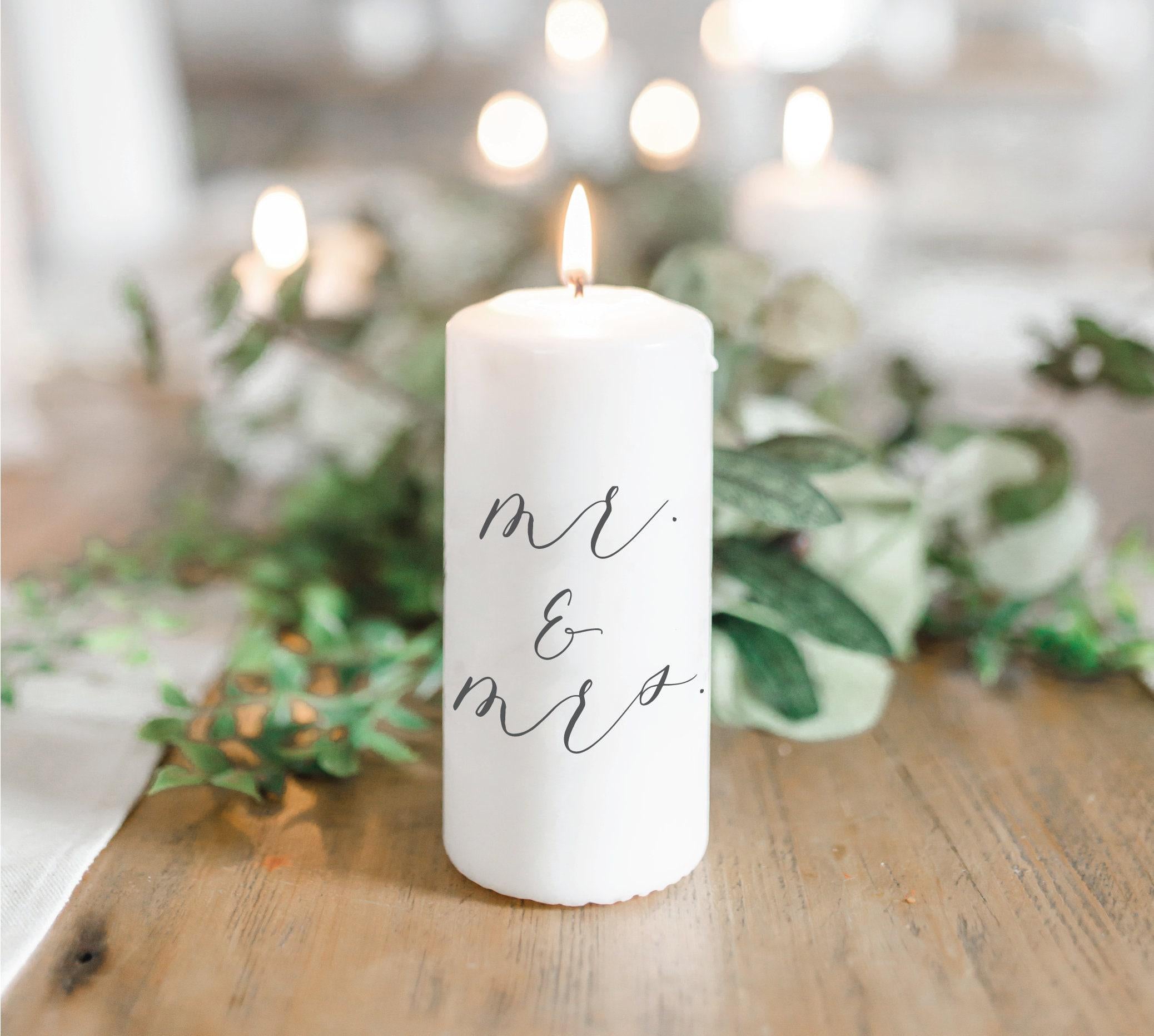 Pillar Candle - Mr and Mrs - Wedding Favor, Wedding Gift, Family Gift, Housewarming gift, Couple gift, Valentines Day